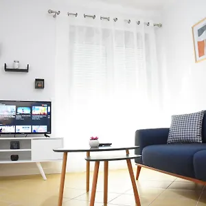 https://click-apartments-tirana.hotels-in-tirana.com